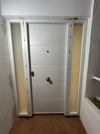 instalador de puertas.