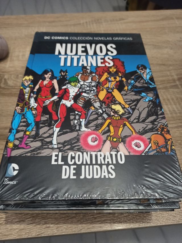 Novelas gráficas DC