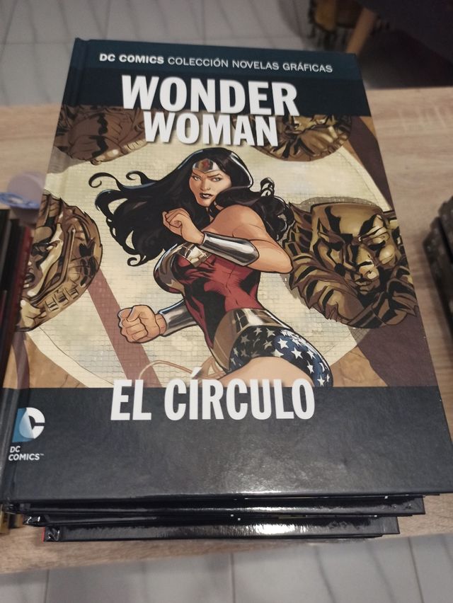 Novelas gráficas DC
