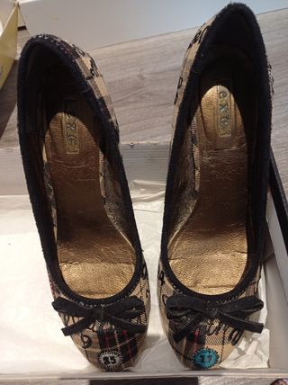 Zapatos de tacón marca Exe