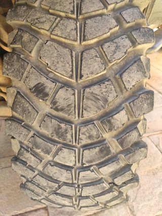 2 Neumaticos 4x4 taco 255/75R15