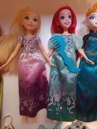 LOTE PRINCESAS DISNEY BARBIE
