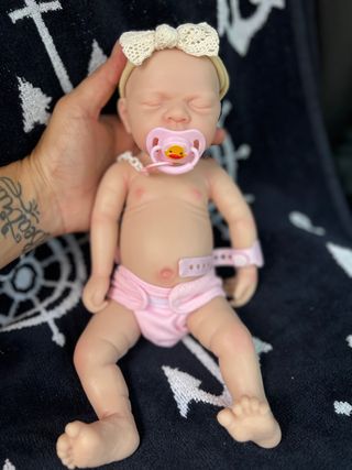 bebe reborn niña 32 cmtrs silicona
