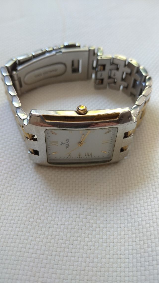 Reloj clásico de caballero