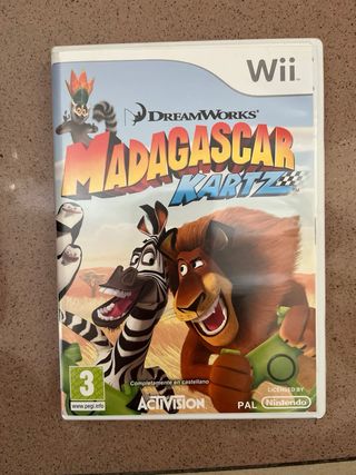 Volante blanco con soporte para mando WII + juego