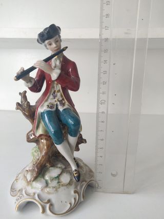 PORCELANA Figura de Salvador Mallol