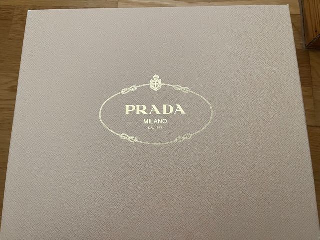 Zapatos tacon negro Prada nuevos