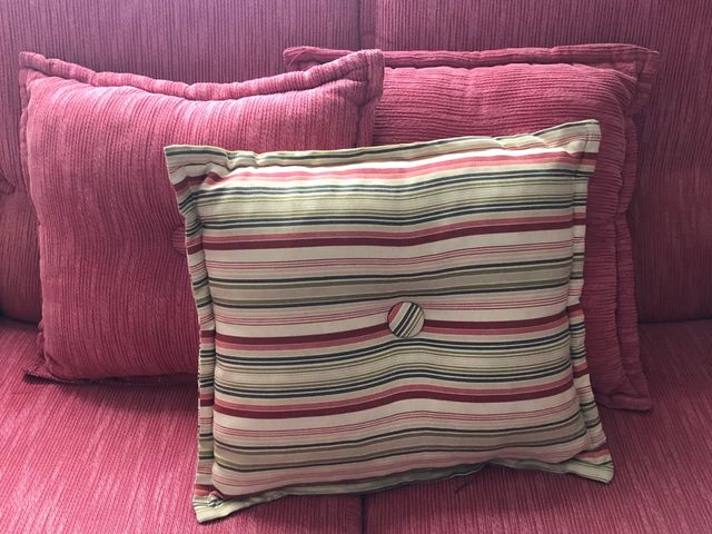 sofá 2 plazas + 2 sillones orejeros