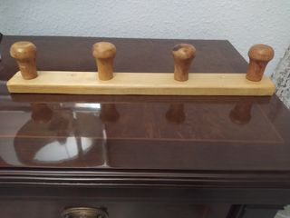 Perchero de madera