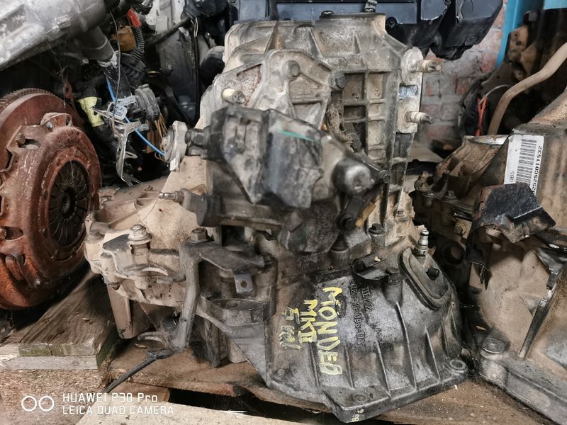 CAJA CAMBIOS 5 Vel. FORD MONDEO Mk.II. Año (2.000)