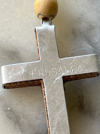 Rosario y cruz de Jerusalem