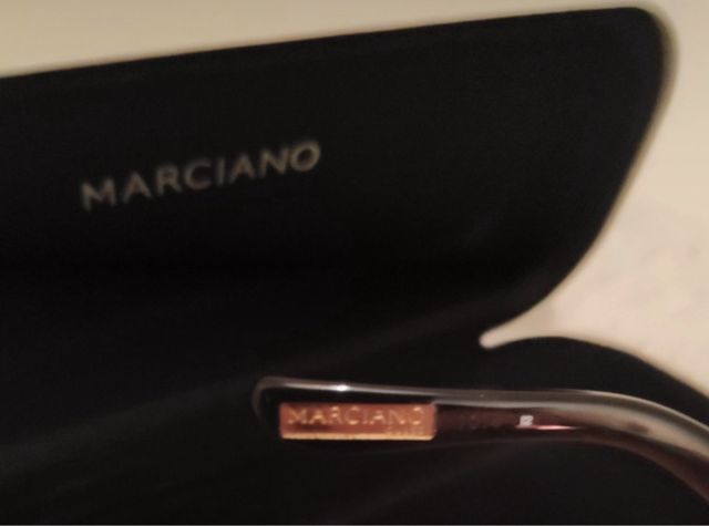 Gafas de sol Guess by Marciano + Funda + Caja