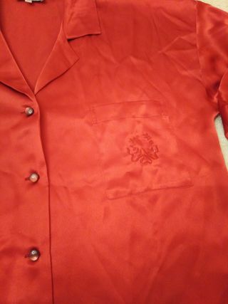 Camisola raso - talla M - color fresa/A estrenar 