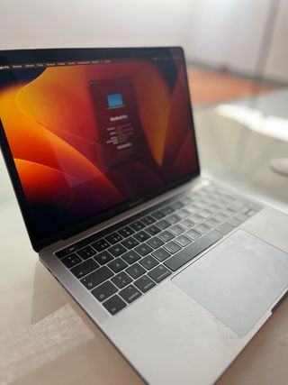MACBOOK PRO 13'3"