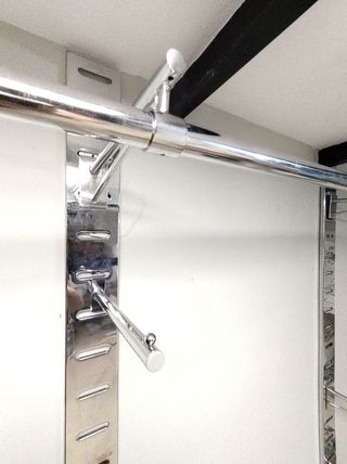 Perchero para vestidor retif