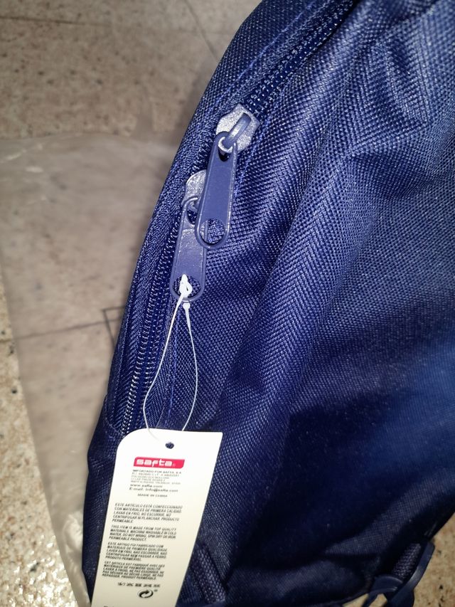 Mini mochila azul a estrenar