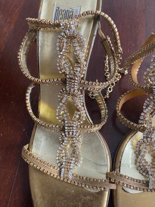 SANDALIAS DORADAS VERO CUOIO NUM. 38 1/2