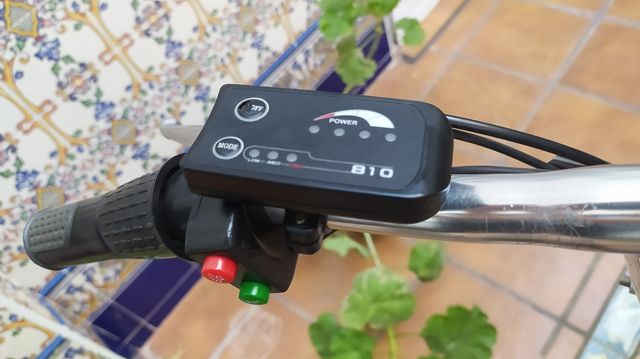 bicicleta eléctrica, batería integrada en cuadro