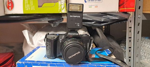 Olympus OM 101 macchina fotografica