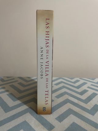 Las hijas de la villa de las telas