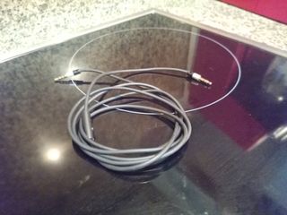 Cable con micrófono para móvil