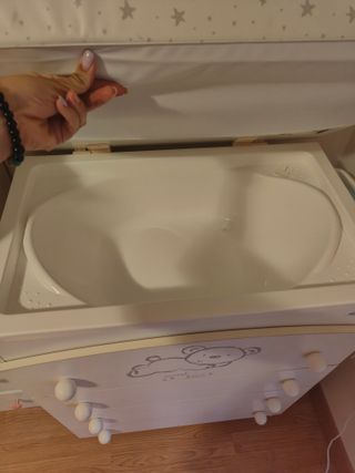 bañera bebé y cajonera