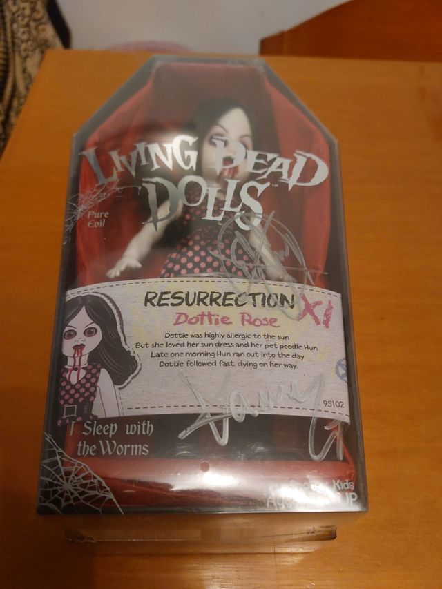 Living Dead Dolls