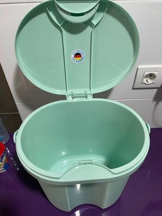Cubo contenedor de pañales o de lo que se desee