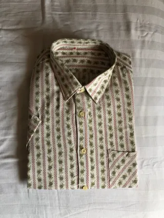 Camisa manga corta flores