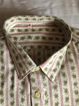 Camisa manga corta flores