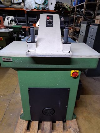 MÁQUINA DE PRENSAR IRON FOX, TIPO LAVADORA