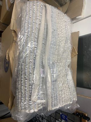 alfombra nueva 120 por 180