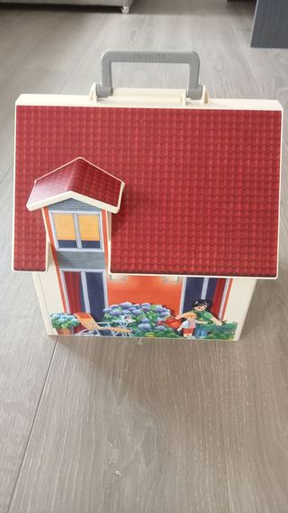 Casa maletín de muñecas Playmobil