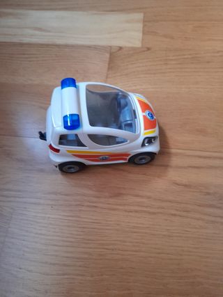 Coche médico de urgencias Playmobil