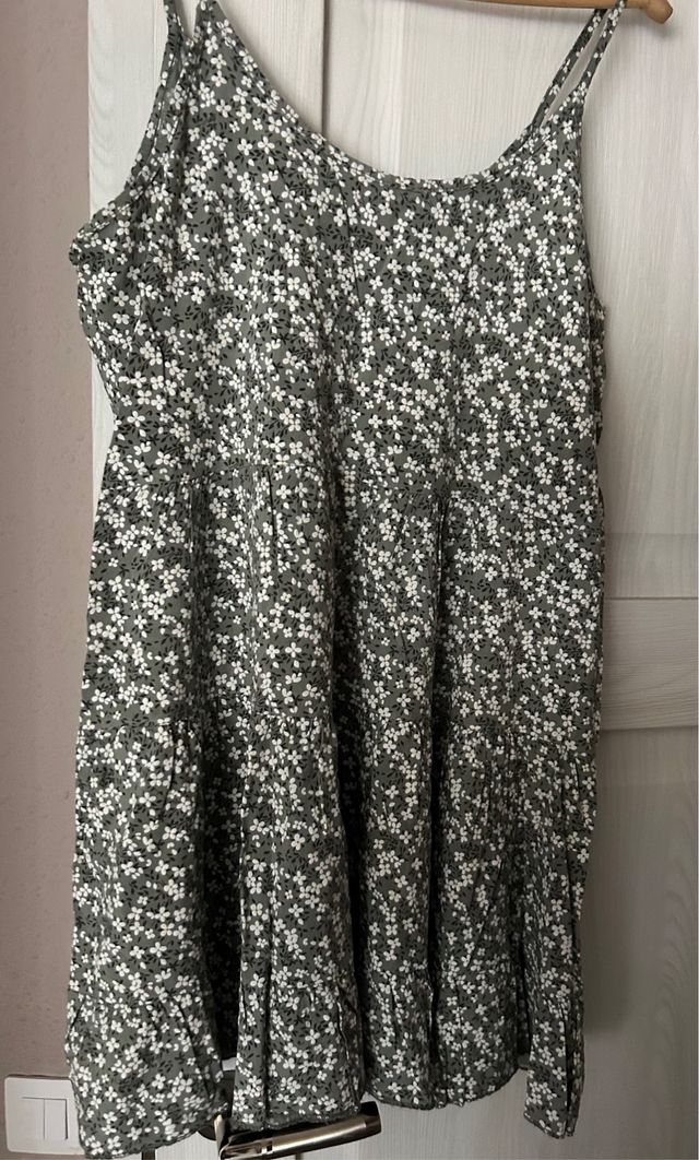 vestido tirantes gris marengo florecitas blancas