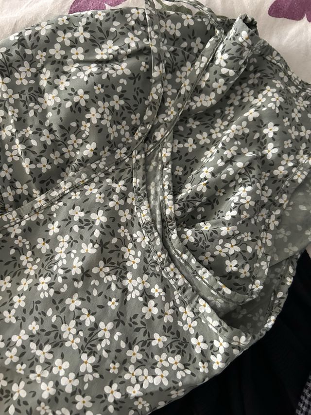 vestido tirantes gris marengo florecitas blancas