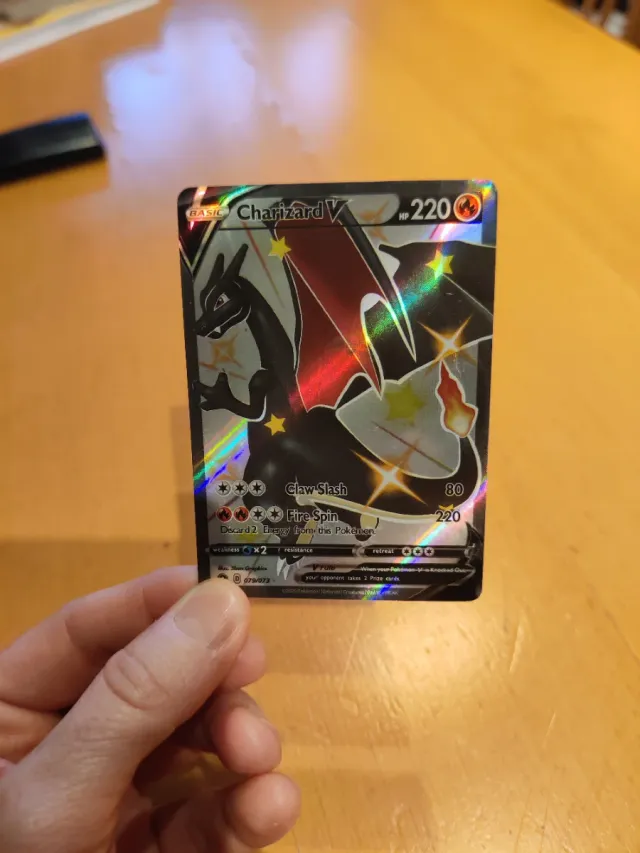 Carta Pokemon: Charizard V Shiny