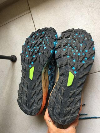 Zapatillas Asics Trabuco 9 talla 44,5