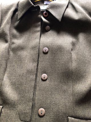 traje