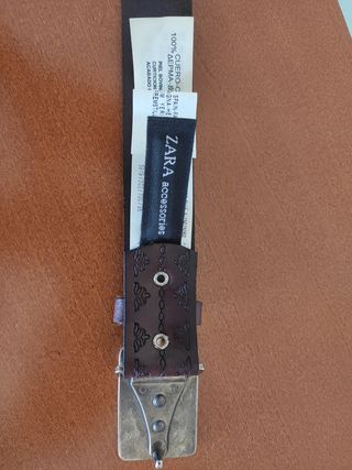 Cinturón de piel 100% bovina Zara