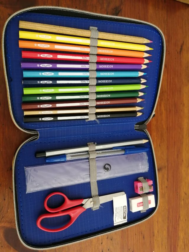 estuche lapicero vintage Kelme