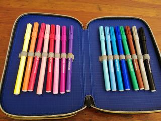 estuche lapicero vintage Kelme