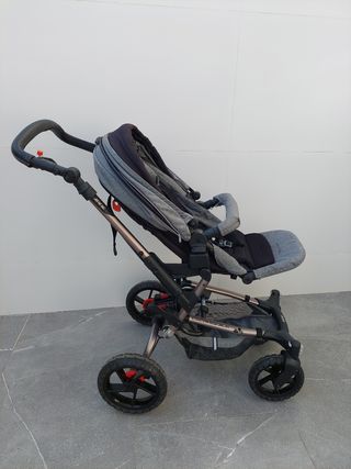 Silla de bebé, con capazo y grupo 0