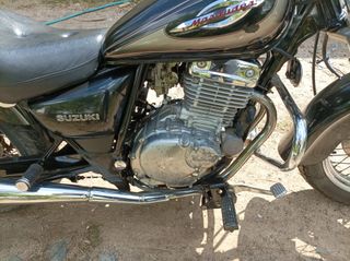 Moto Suzuki marauder 250 GZ