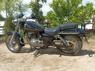 Moto Suzuki marauder 250 GZ