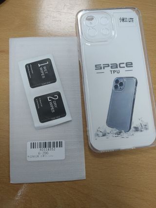 Pellicola protettiva e cover per Xiaomi 11Lite (6€ los2)