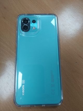 Pellicola protettiva e cover per Xiaomi 11Lite (6€ los2)