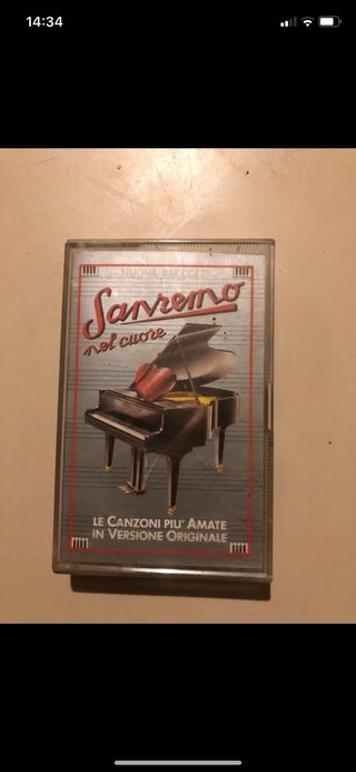 Blocco 7 audiocassette Battiato Vasco ....vd foto