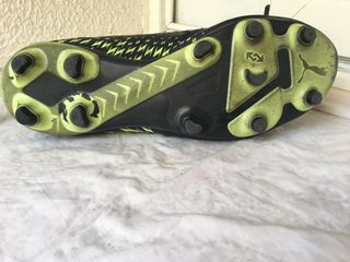 Botas fútbol con tacos, PUMA, num. 40.5