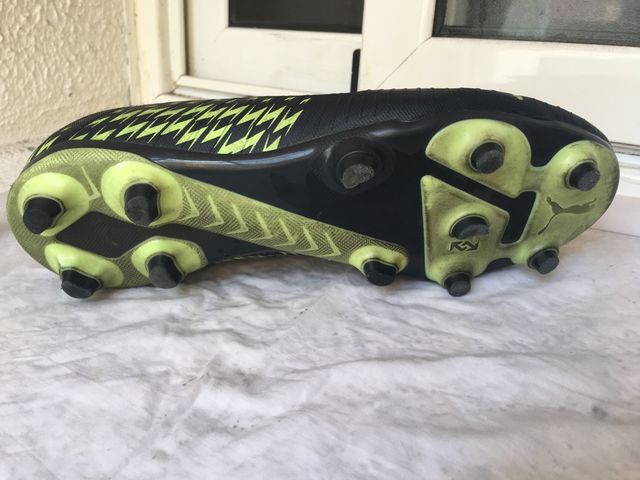 Botas fútbol con tacos, PUMA, num. 40.5